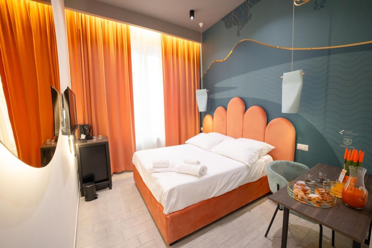Piezz' E Sole Hotell Napoli Eksteriør bilde